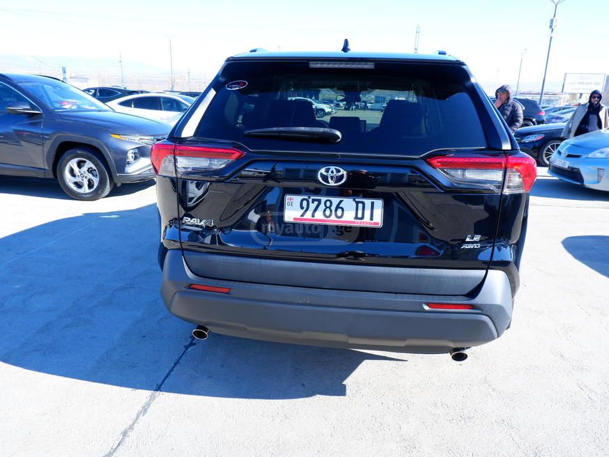 Toyota LE 4dr All-Wheel Drive Automat — миниатюра 6