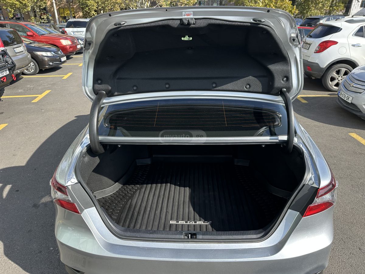 Toyota Camry - фото 14