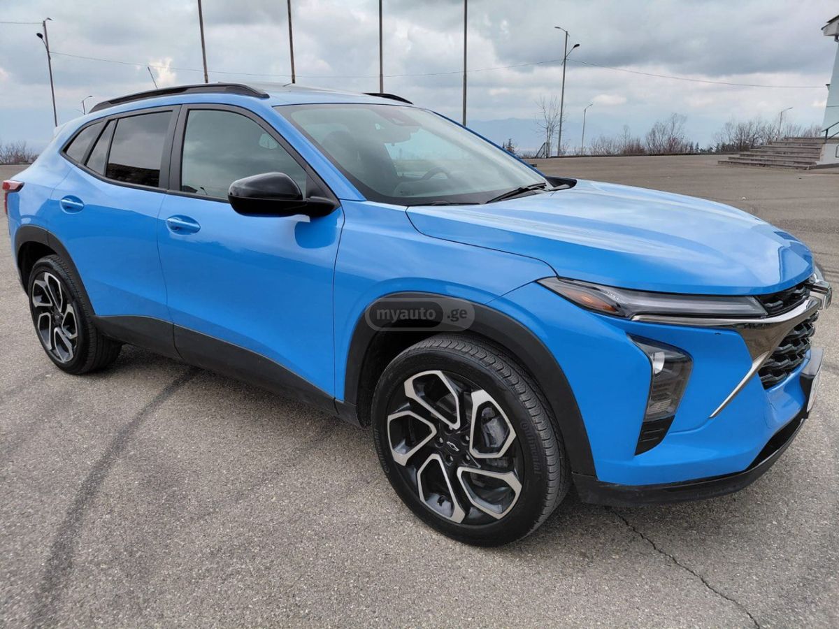 Chevrolet Trax - фото 1