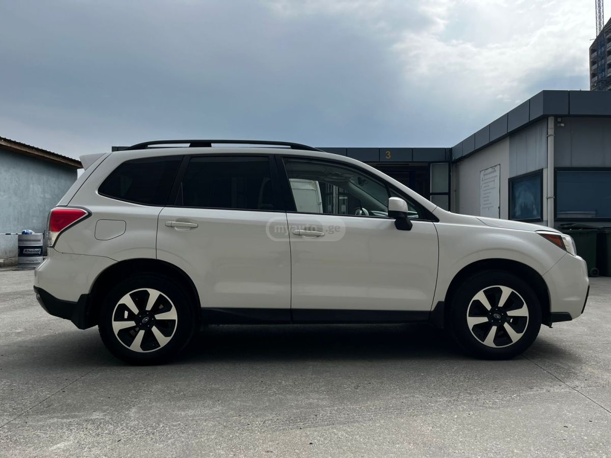 Subaru Forester - фото 2