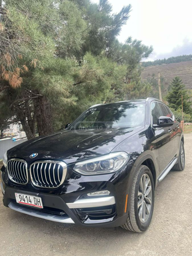 BMW X3 - фото 1