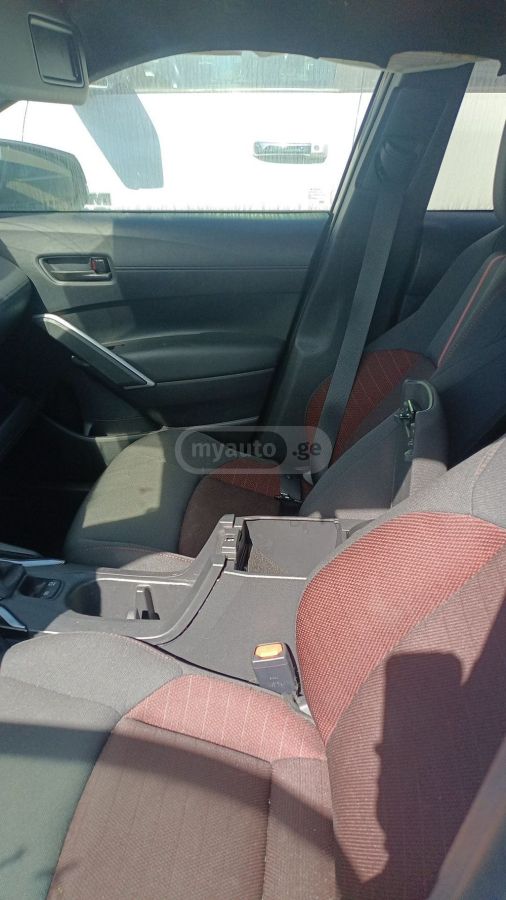 Toyota Corolla cross 2024 — миниатюра 14