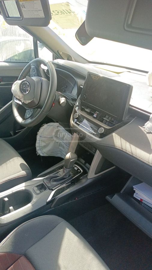Toyota Corolla cross 2024 — миниатюра 15