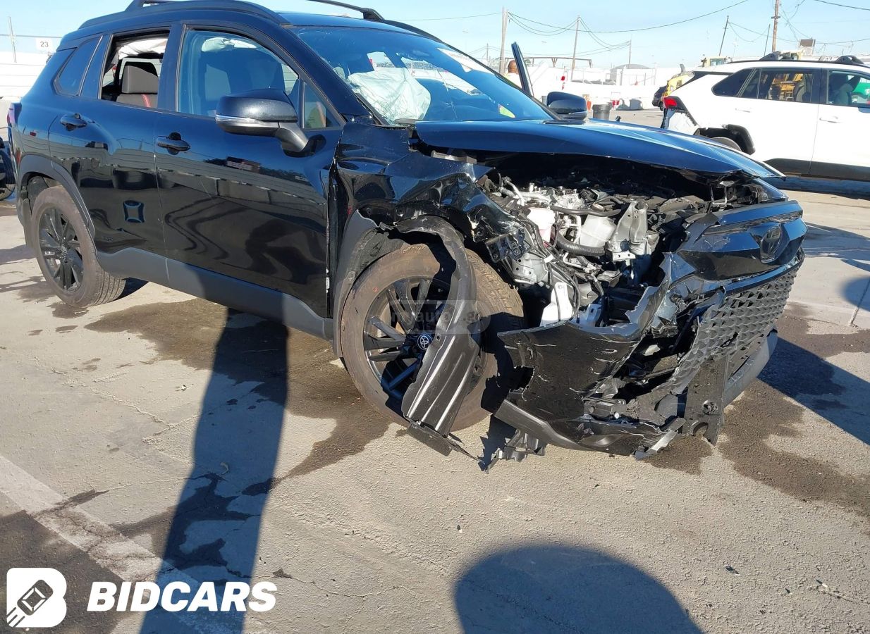 Toyota Corolla cross 2024 — миниатюра 3