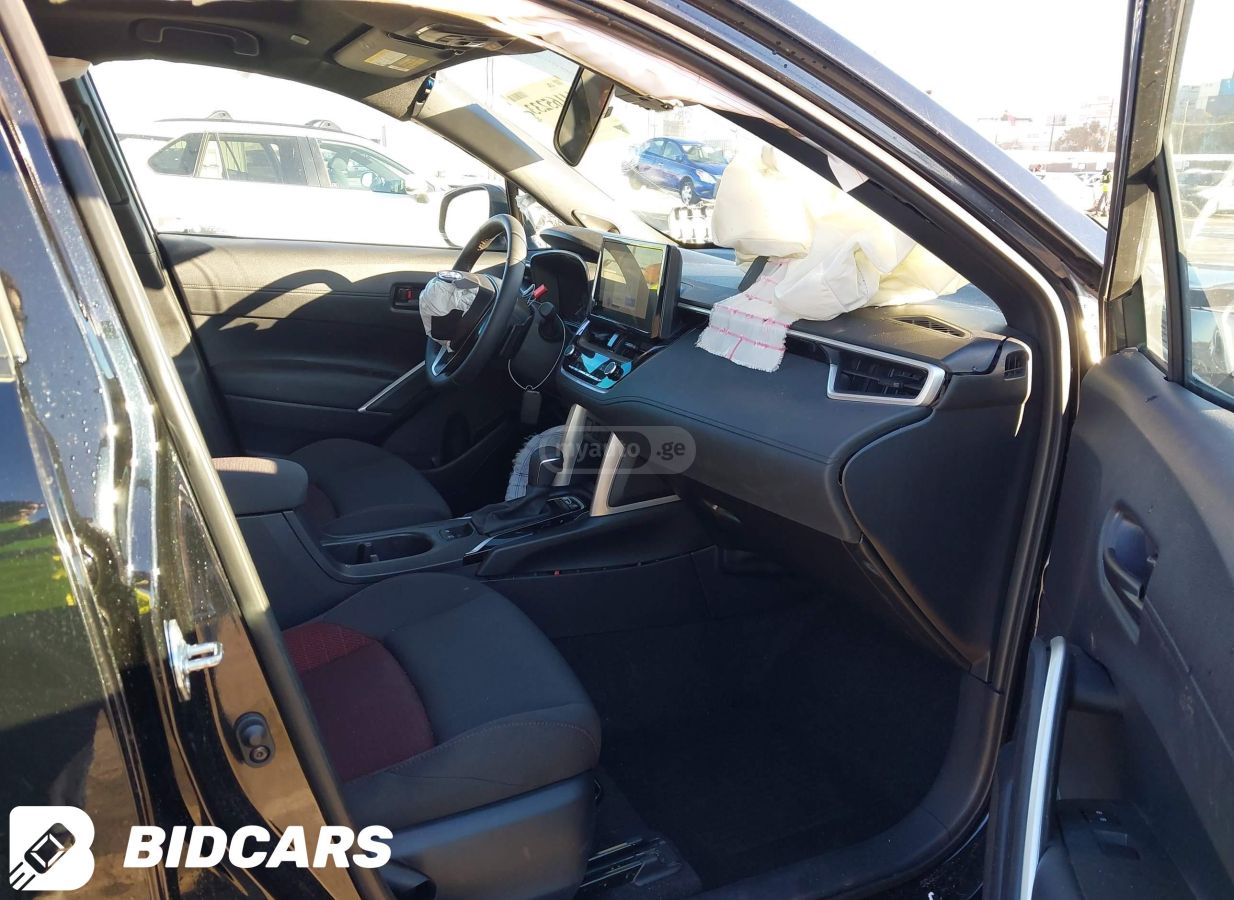 Toyota Corolla cross 2024 — миниатюра 5