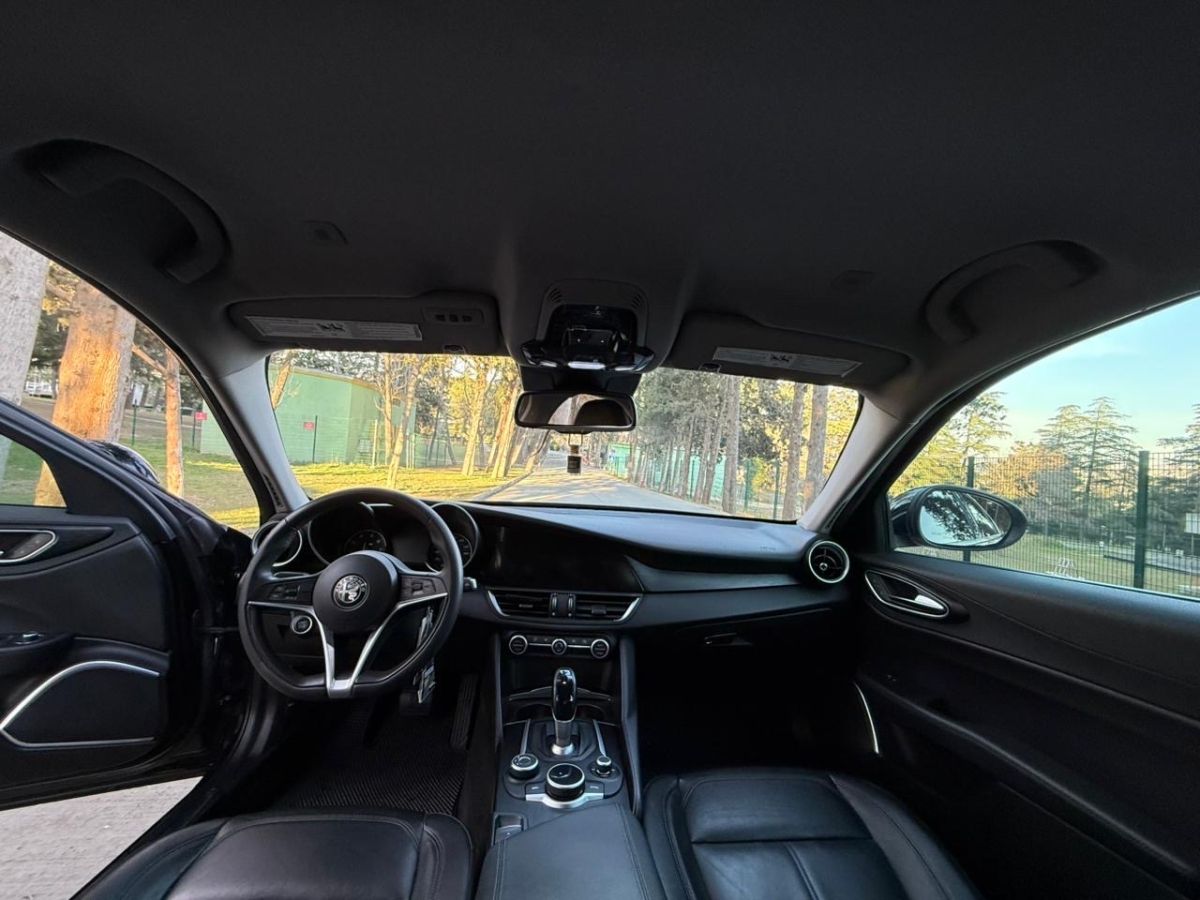 Alfa Romeo Giulia - фото 7