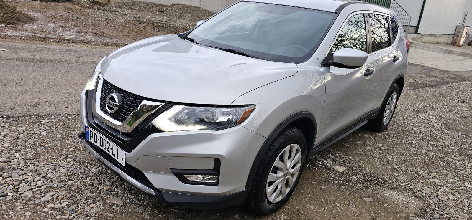 Nissan Rogue - фото 2