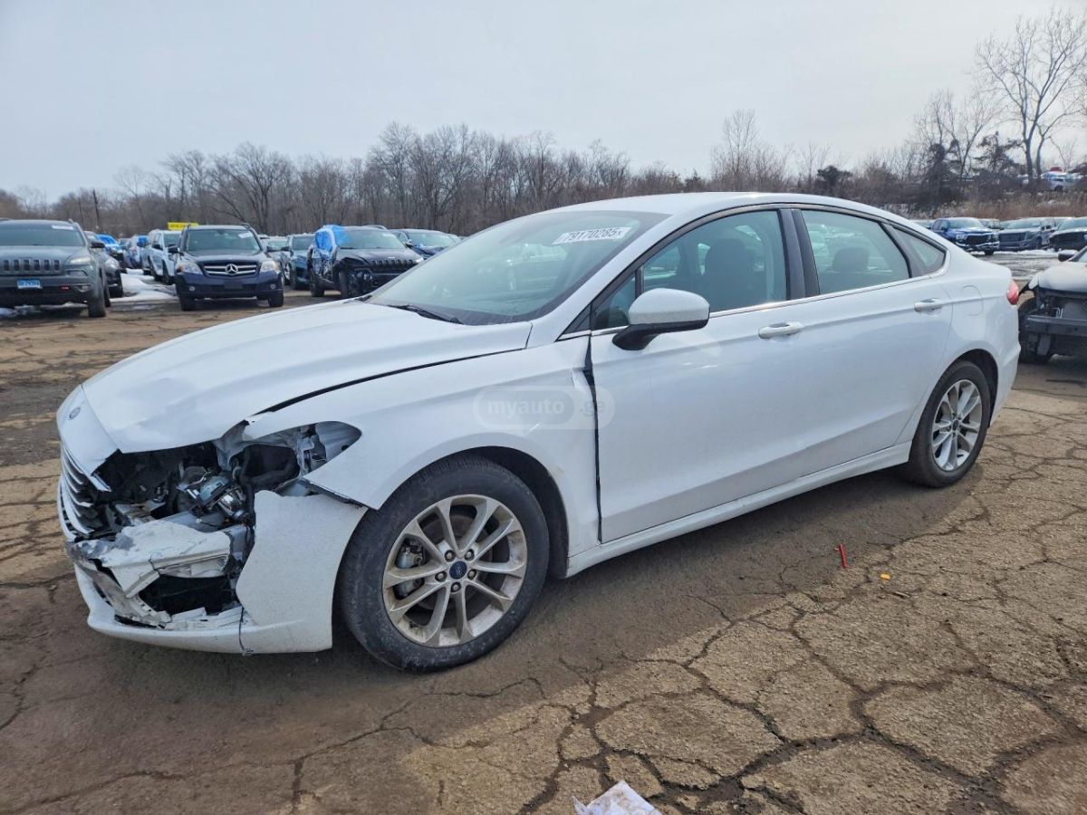 Ford Fusion - фото 1