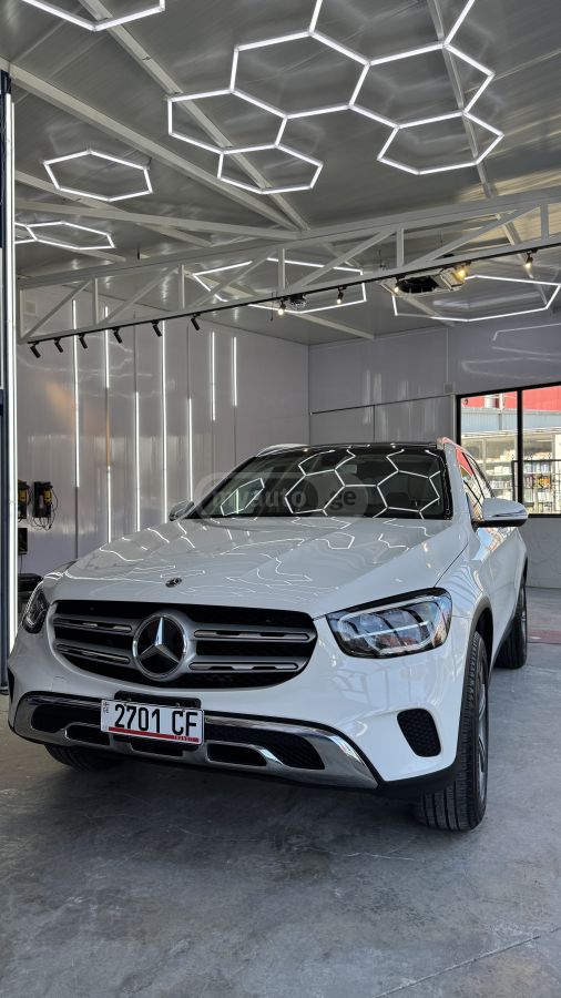Mercedes-Benz GLC 300 - фото 1