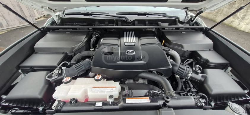 Lexus LX 600 F SPORT 4dr 4x4 Automatic 2023 — миниатюра 12