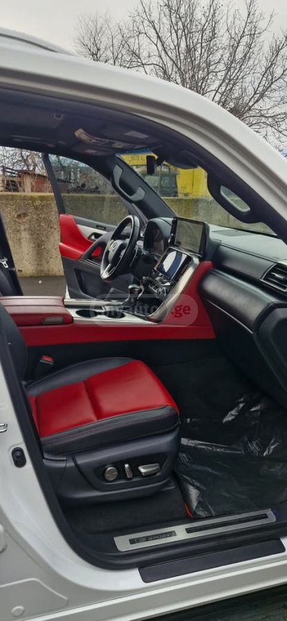 Lexus LX 600 F SPORT 4dr 4x4 Automatic 2023 — миниатюра 9