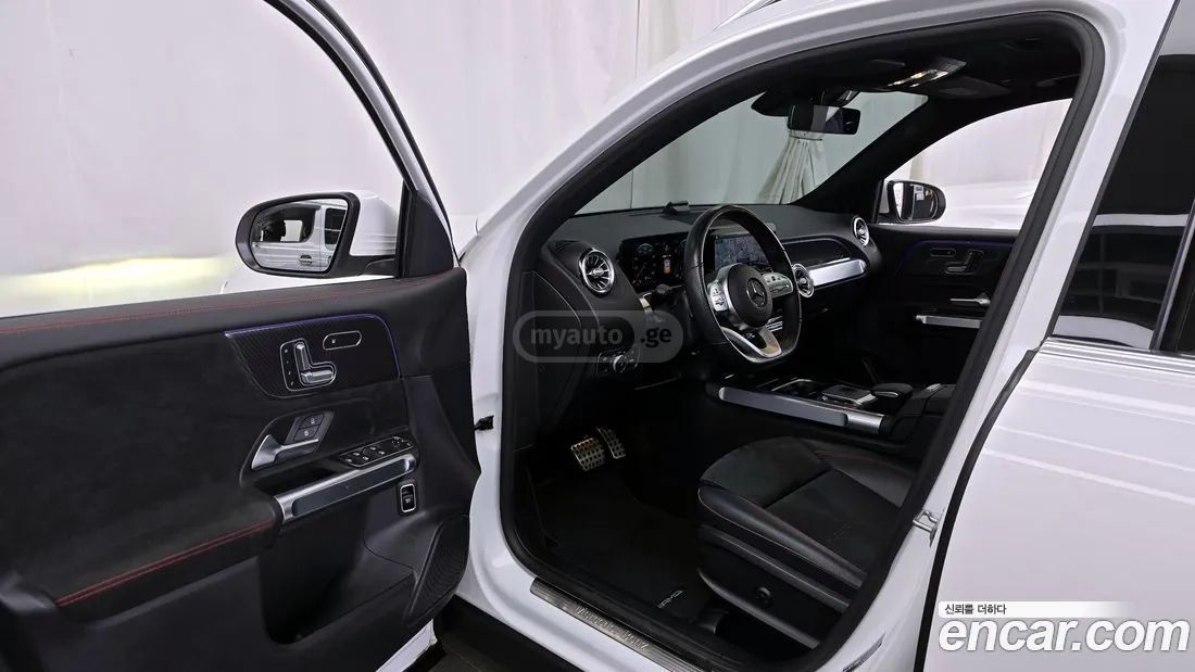 Mercedes-Benz GLB 35 AMG 2021 — миниатюра 10