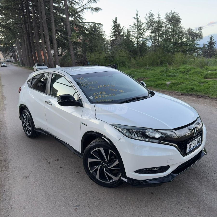 Honda Vezel - фото 1