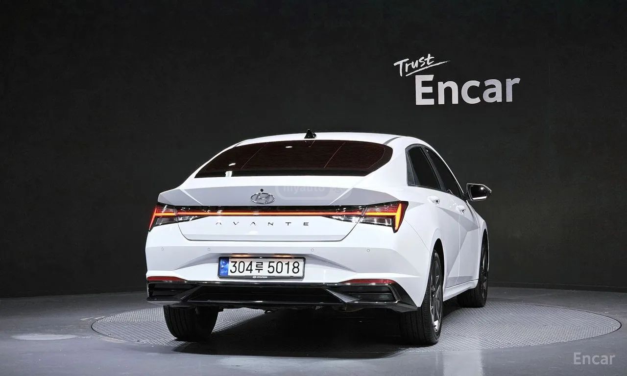 Hyundai Avante - фото 3