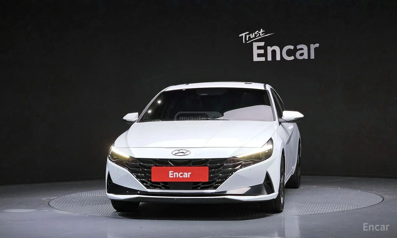 Hyundai Avante - фото 5