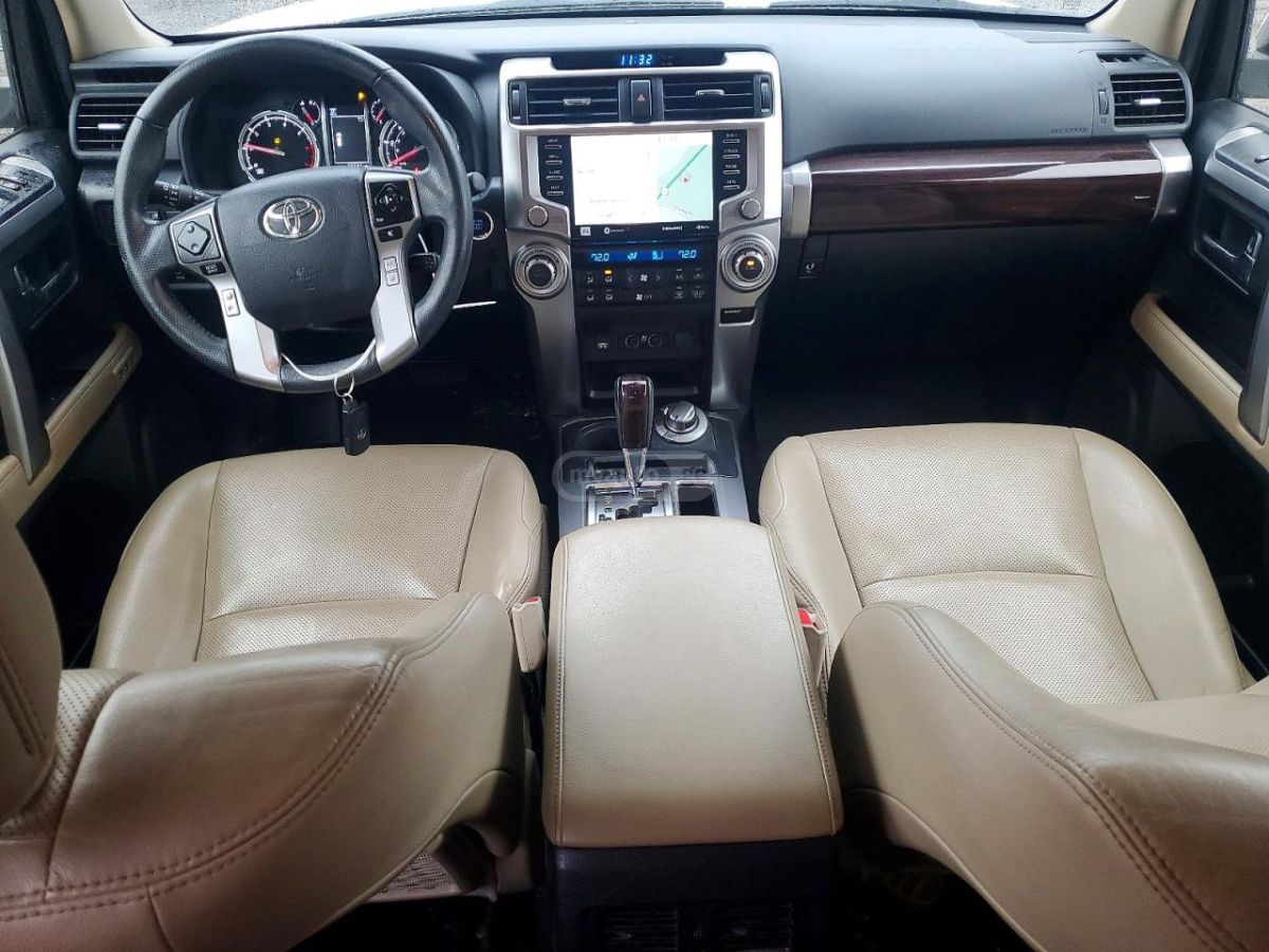 Toyota 4 Runner - фото 8