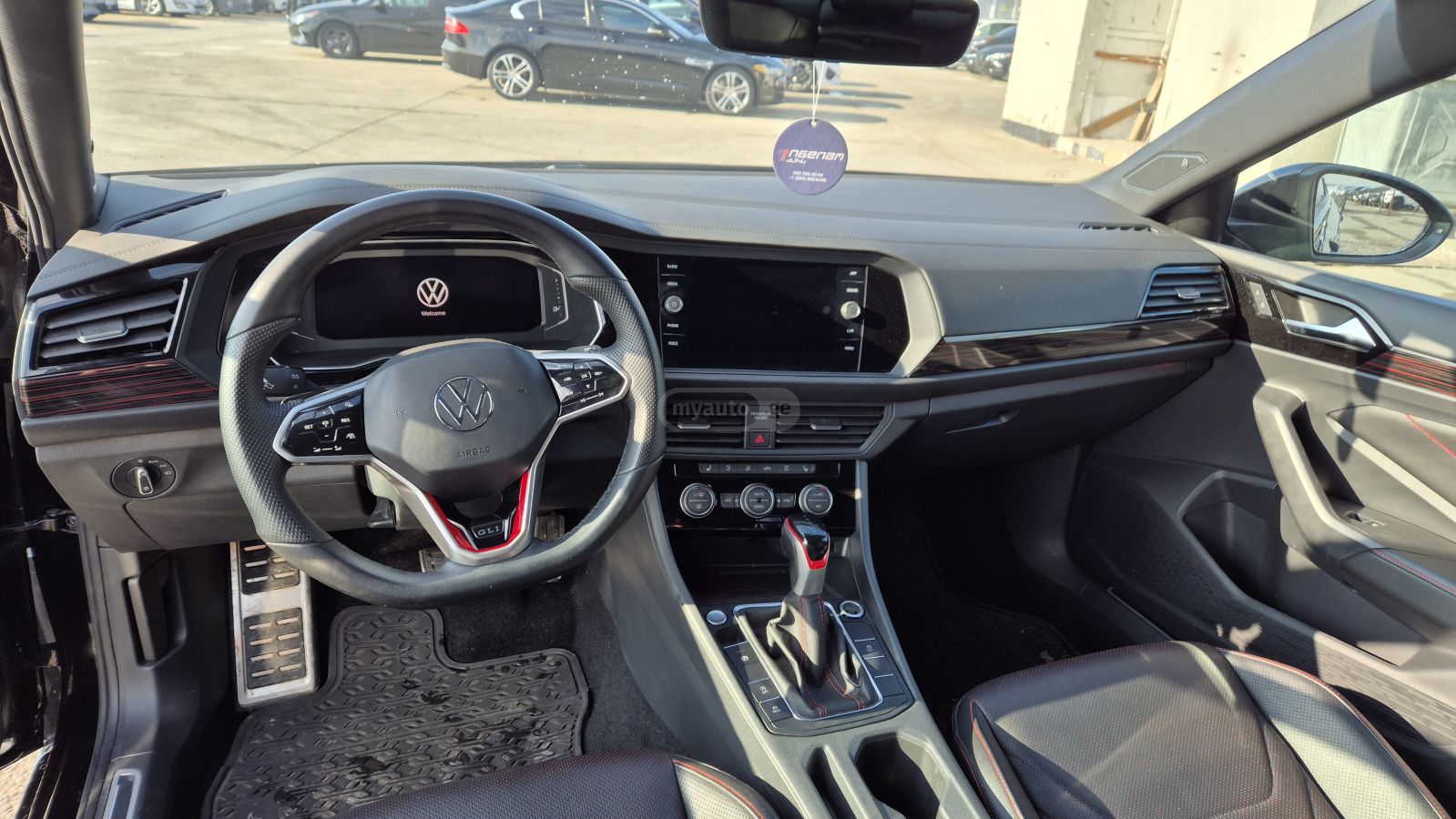 Volkswagen Jetta GLI 2022 — миниатюра 6