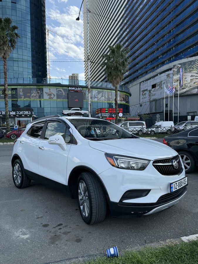 Buick Encore - фото 1