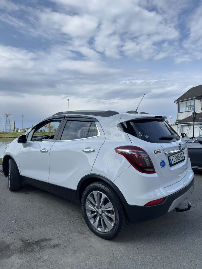 Buick Encore - фото 2