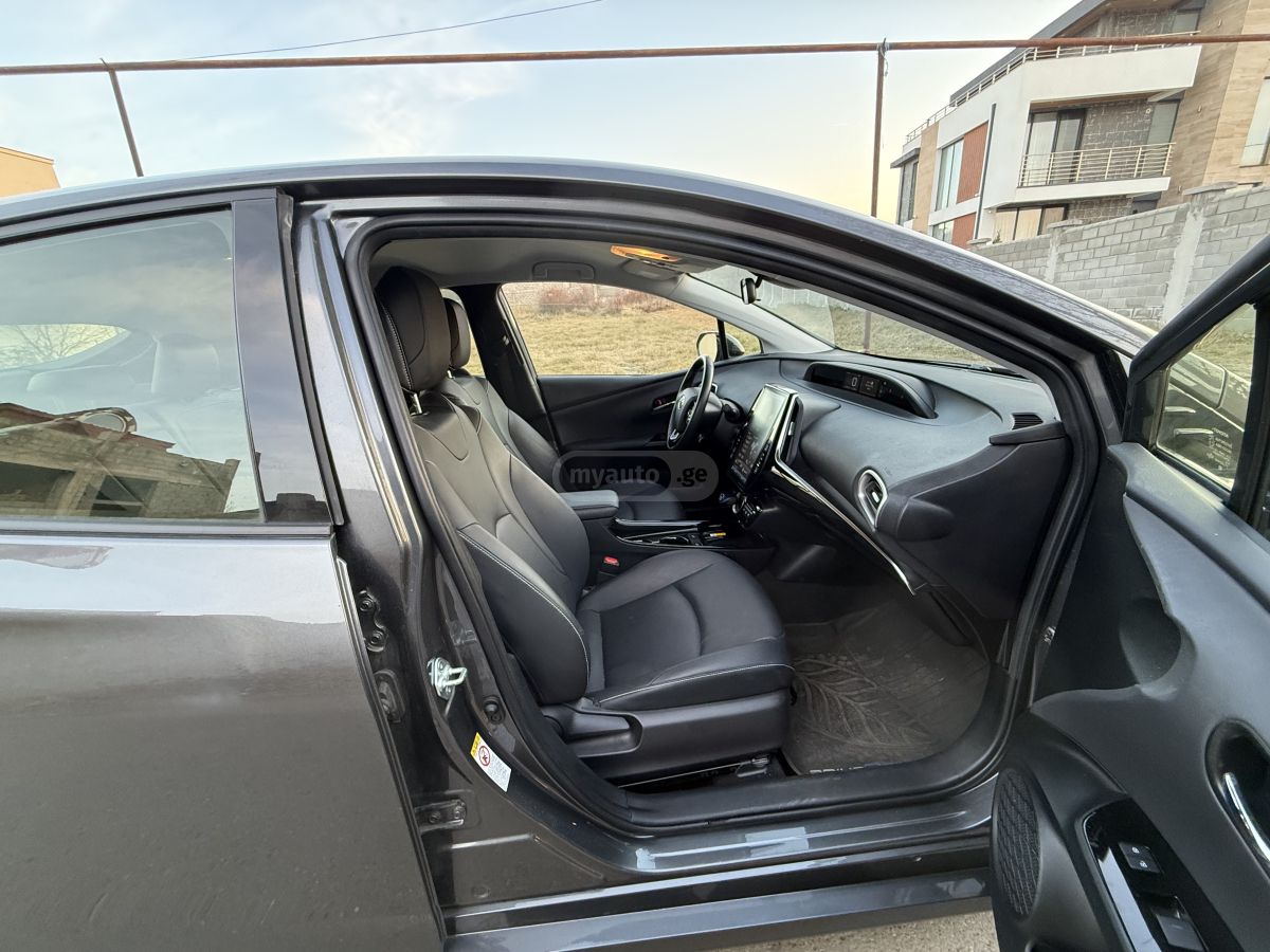 Toyota XLE 5dr Hatchback CVT — миниатюра 6