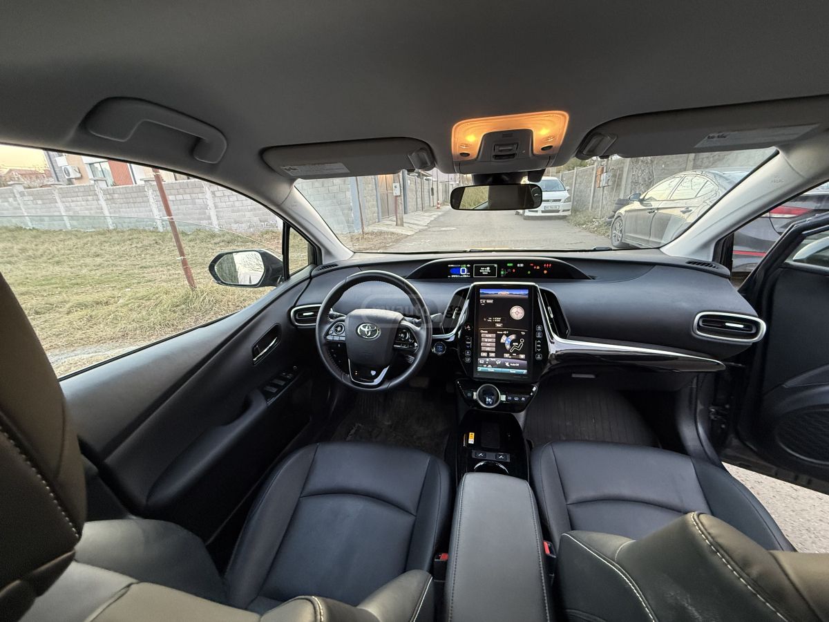 Toyota XLE 5dr Hatchback CVT — миниатюра 7