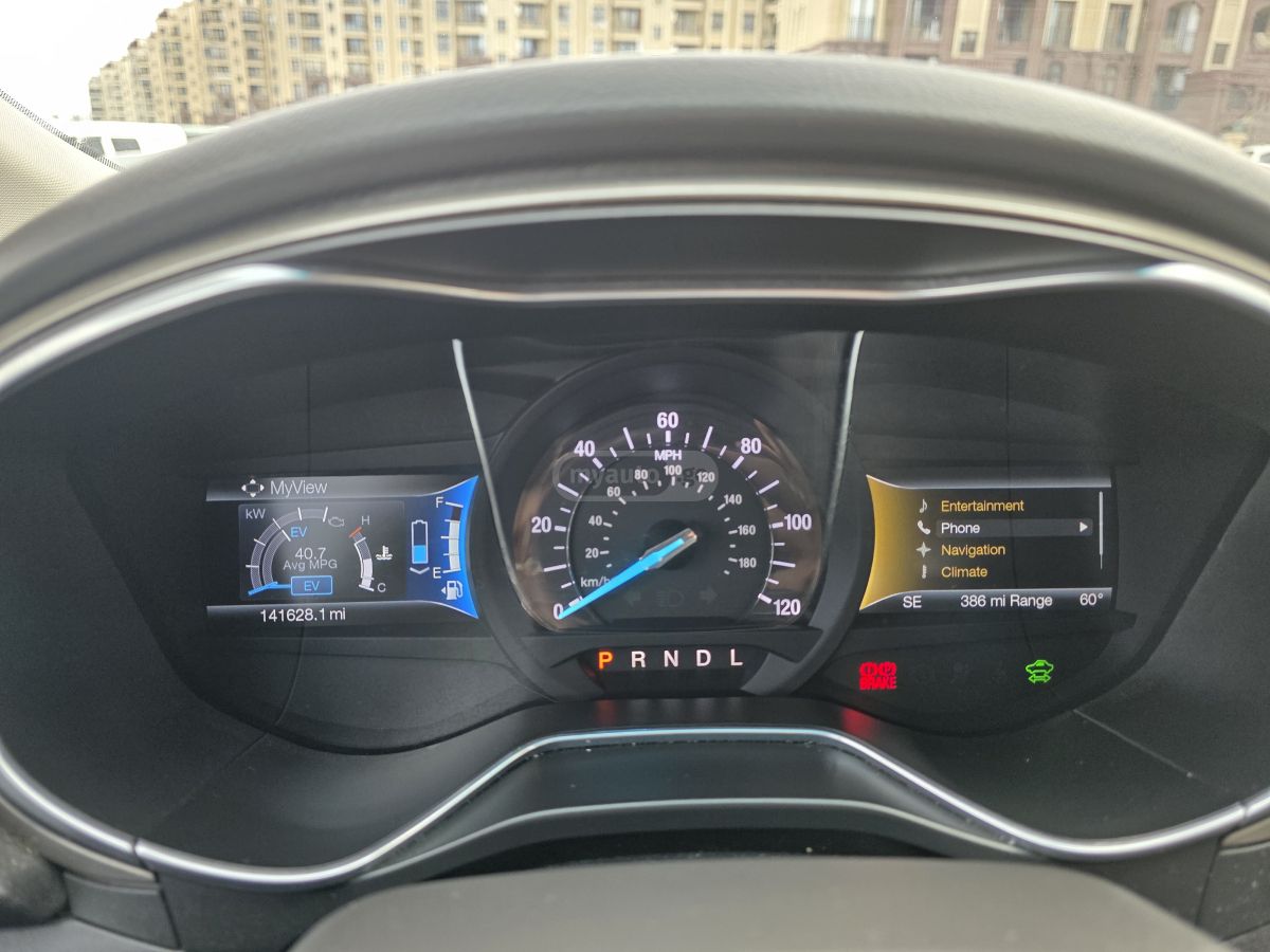 Ford Fusion - фото 11