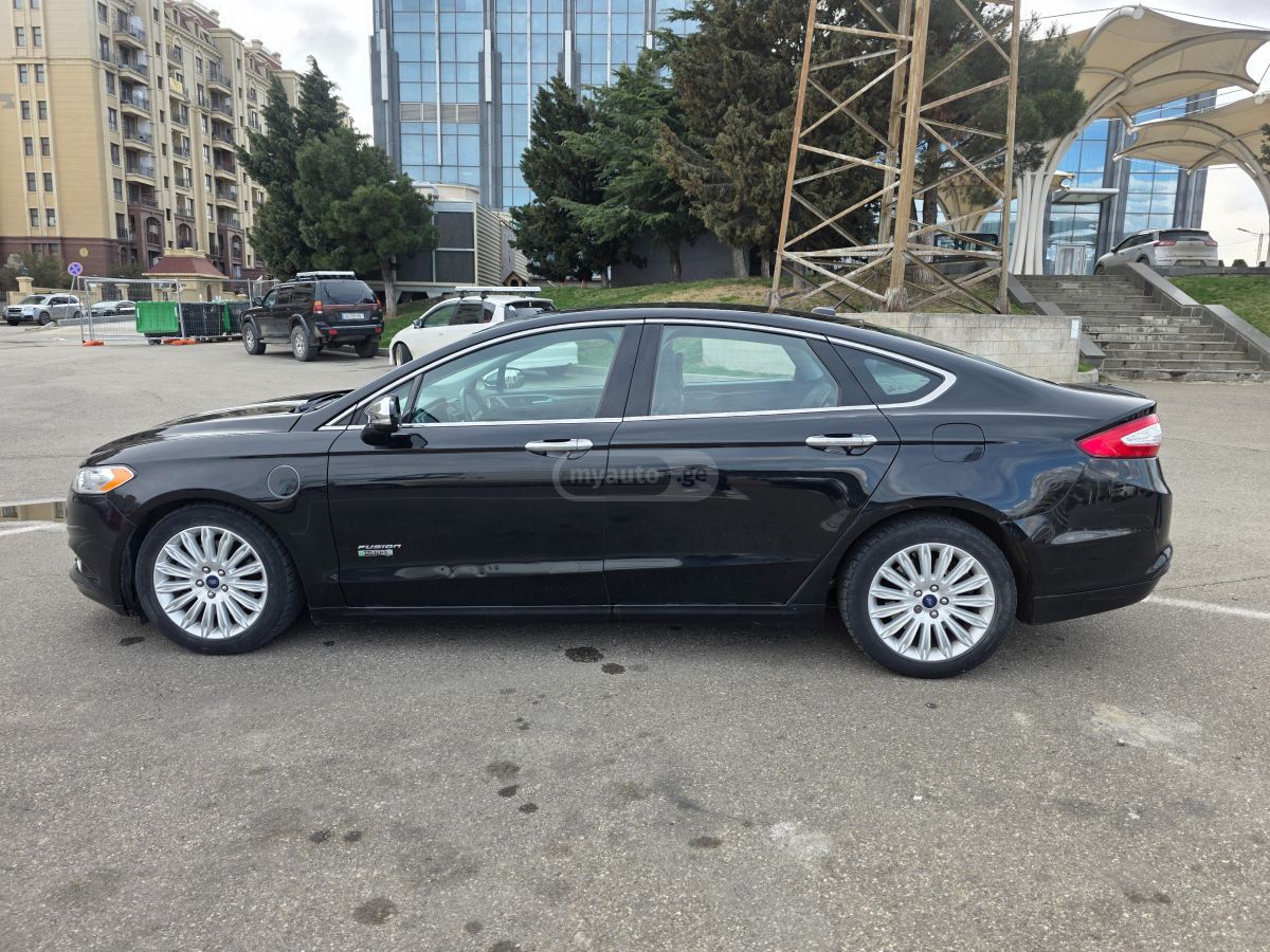 Ford Fusion - фото 3