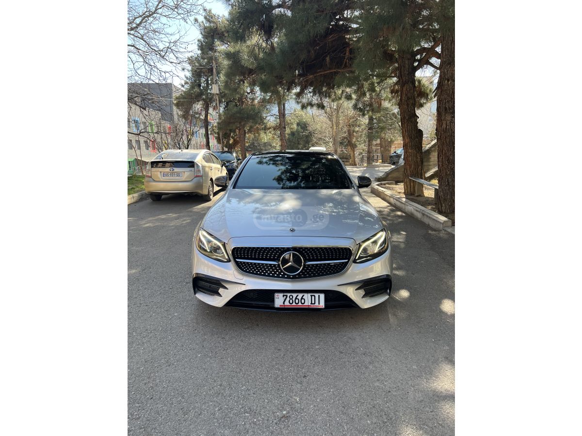 Mercedes-Benz E43 AMG - фото 13