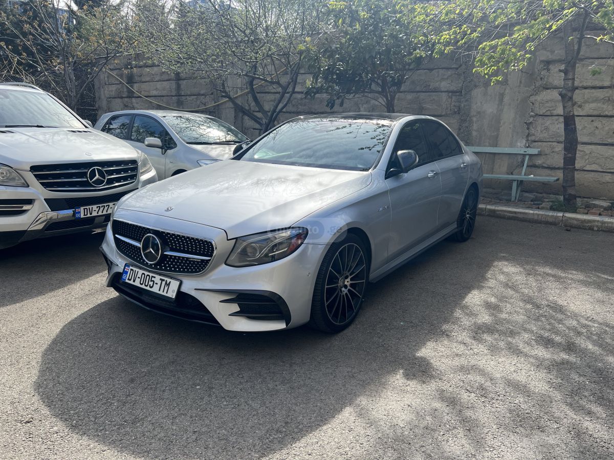 Mercedes-Benz E43 AMG - фото 3