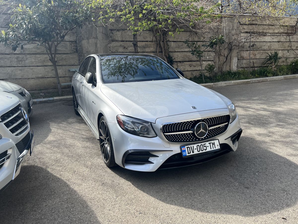 Mercedes-Benz E43 AMG - фото 4