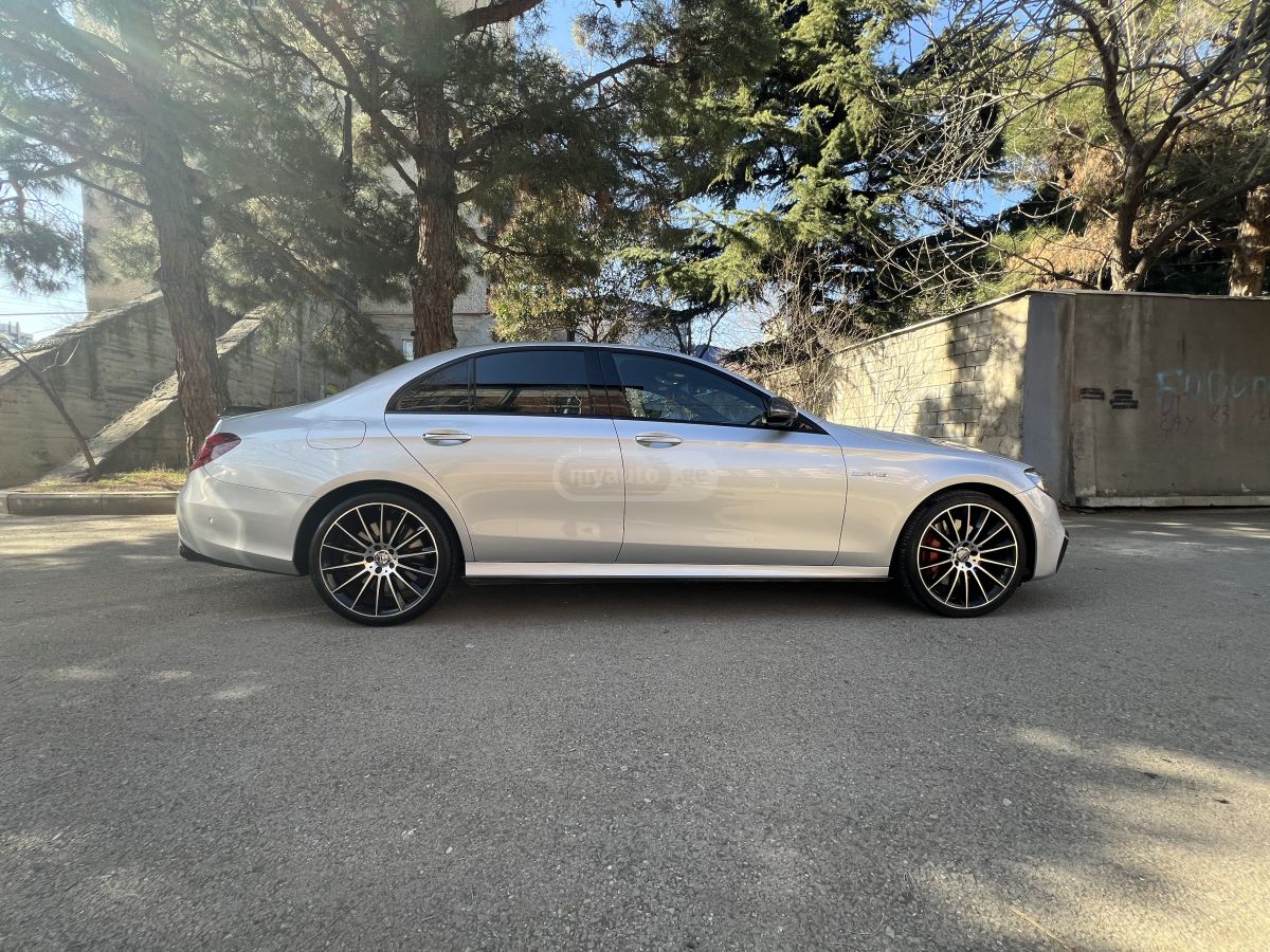 Mercedes-Benz E43 AMG - фото 6