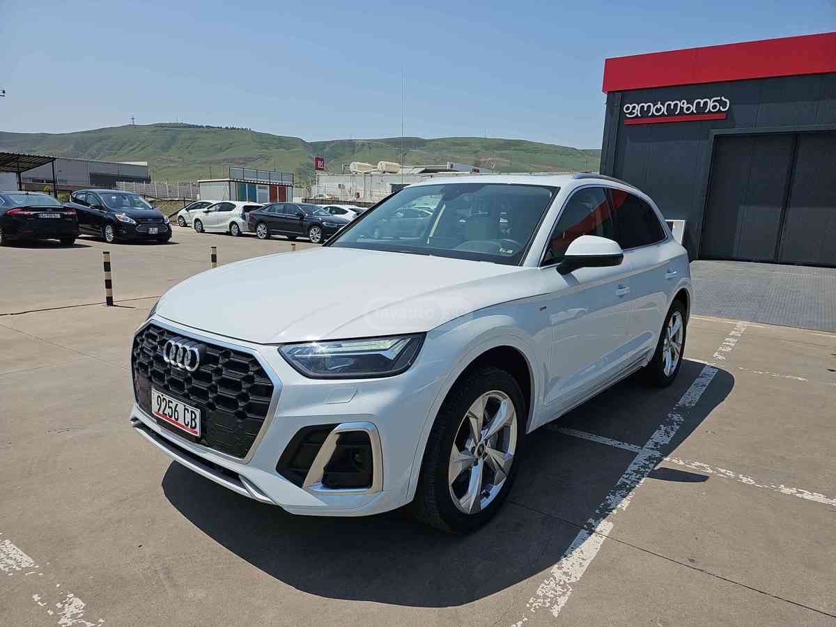 Audi Audi Q5 — миниатюра 1
