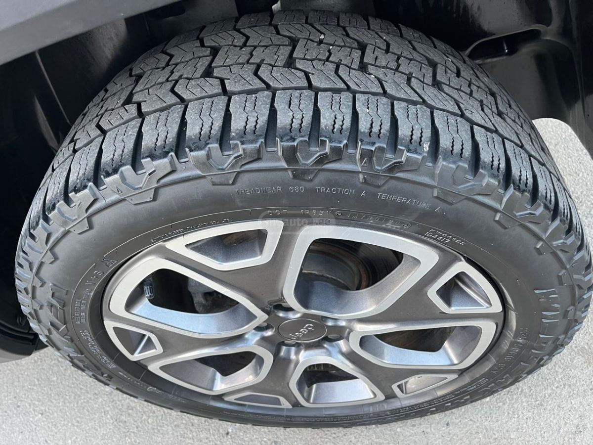 Jeep Renegade - фото 10