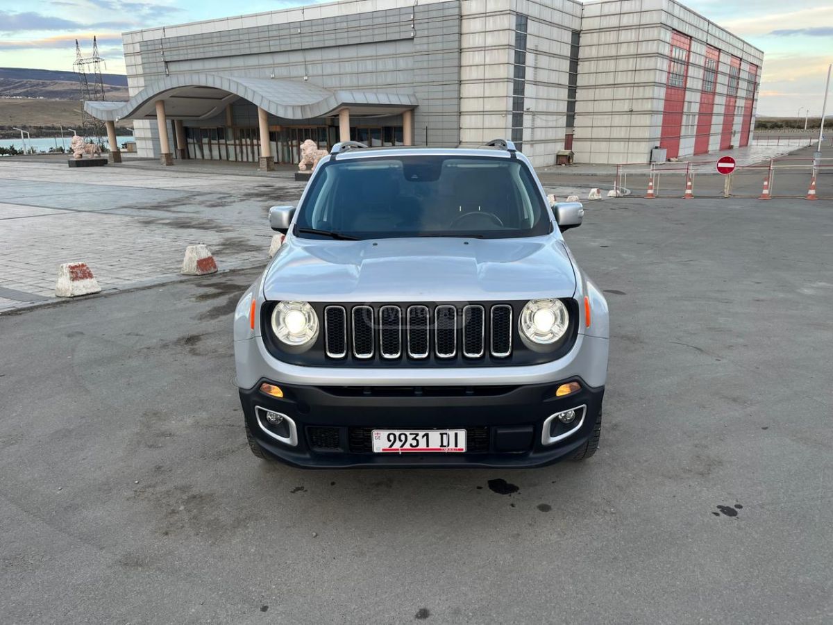 Jeep Renegade - фото 5