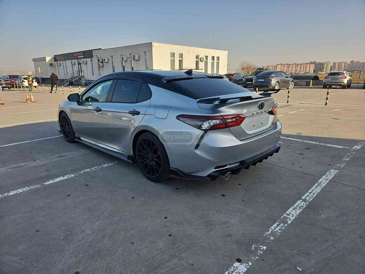 Toyota Camry - фото 6