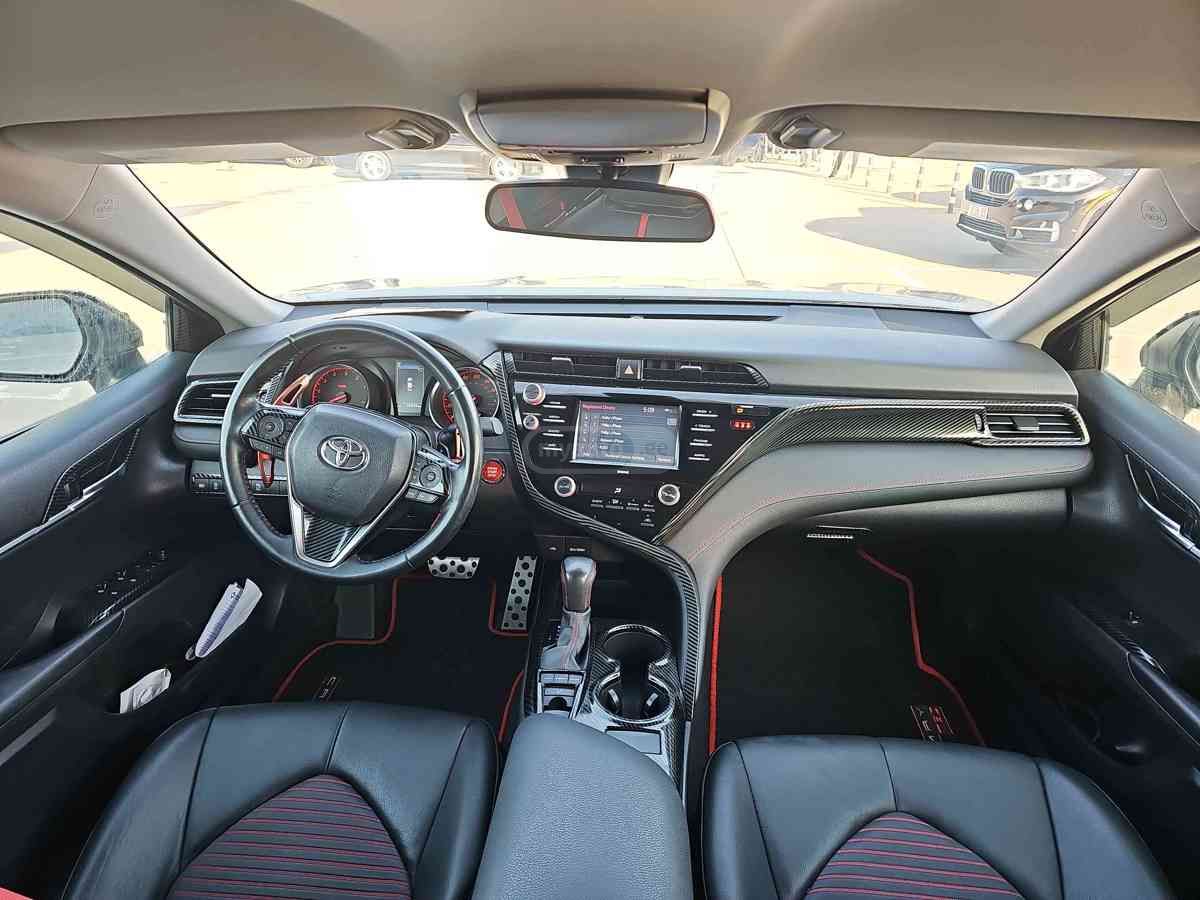 Toyota Camry - фото 8