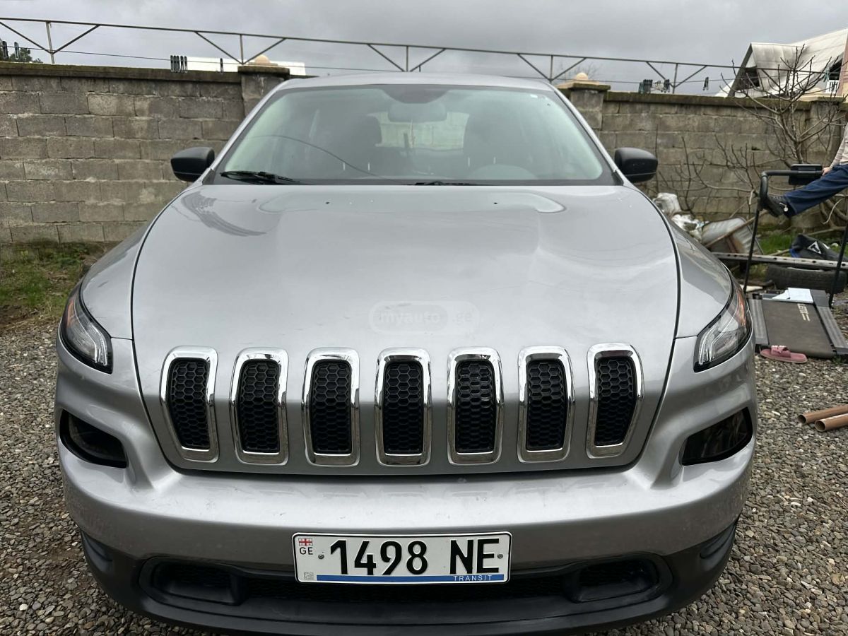 Jeep Cherokee - фото 3