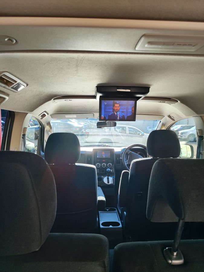 Mitsubishi Delica - фото 11