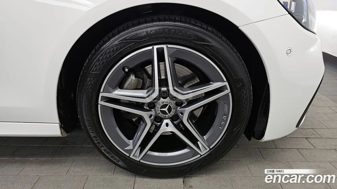 Mercedes-Benz E53 AMG 2023 — миниатюра 5