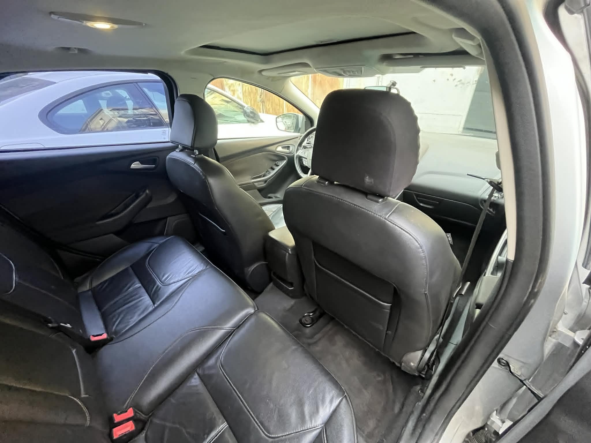 Ford Focus - фото 3