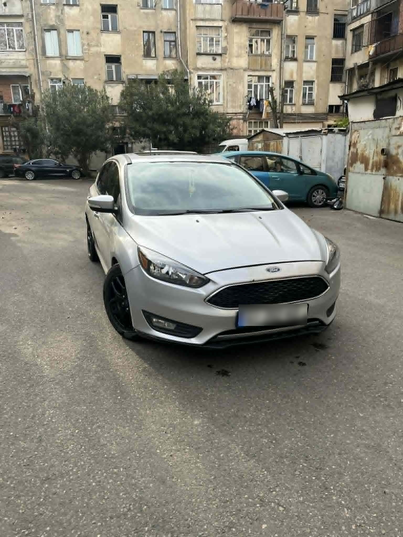 Ford Focus - фото 8