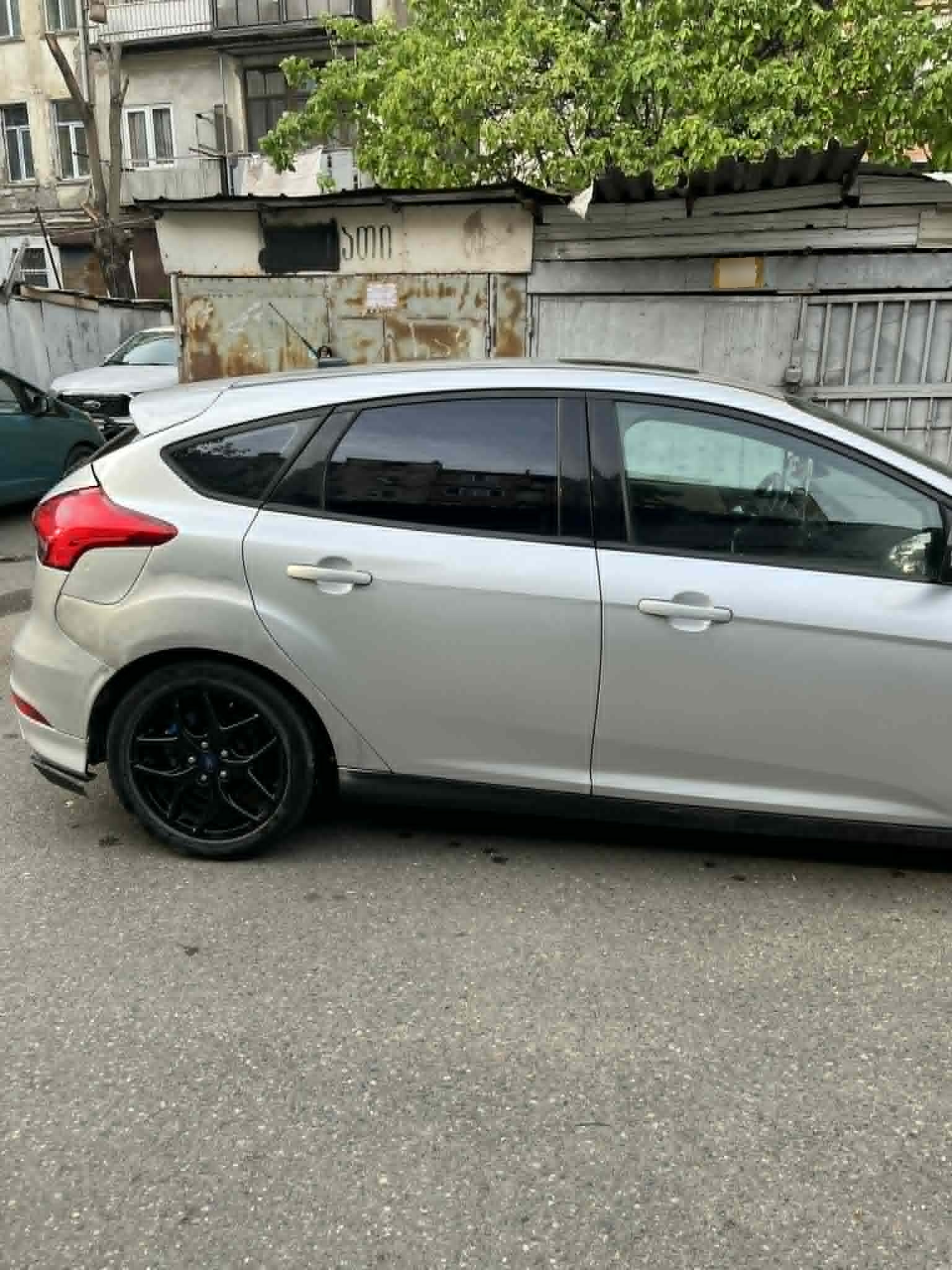 Ford Focus - фото 9