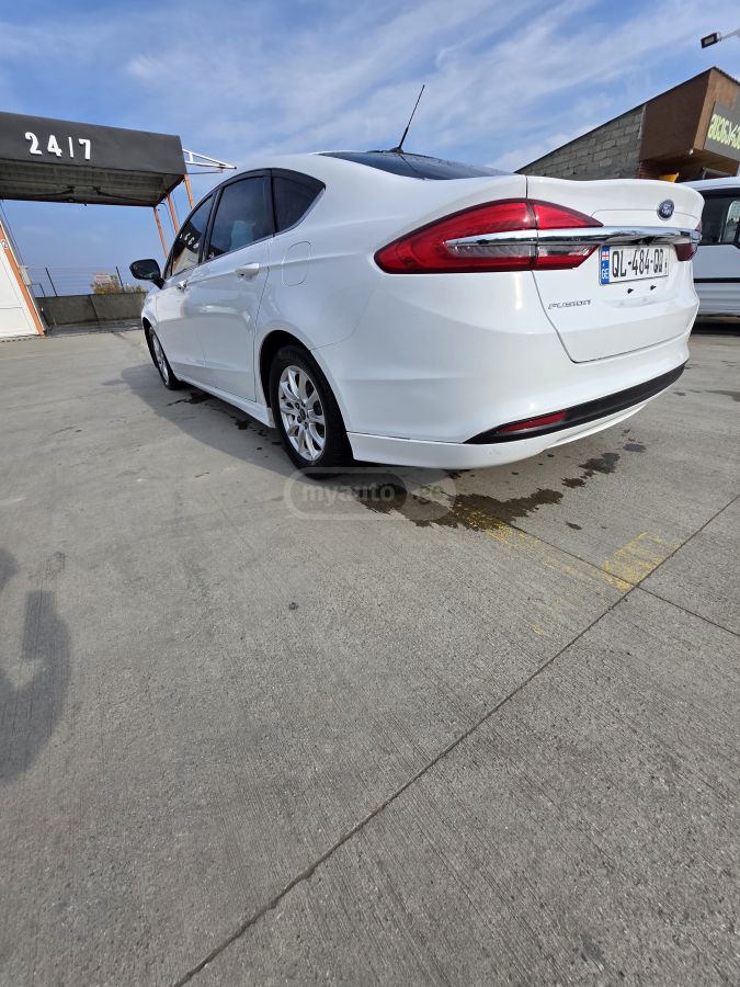 Ford Fusion - фото 3