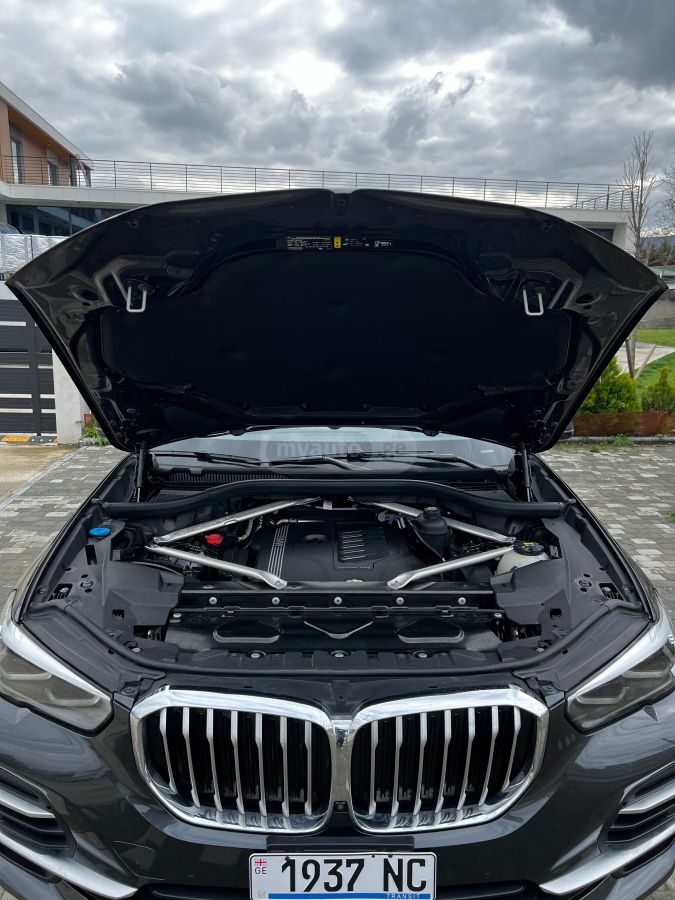 BMW X5 - фото 8