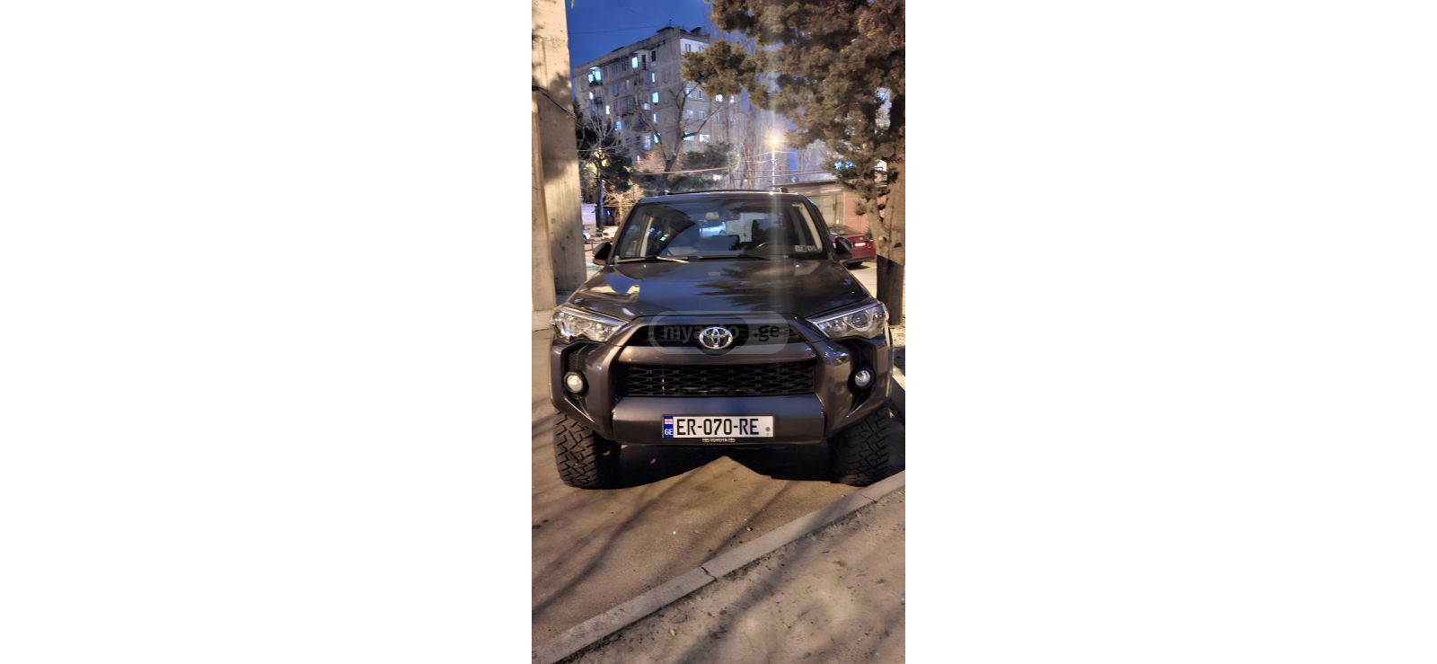 Toyota 4 Runner - фото 2