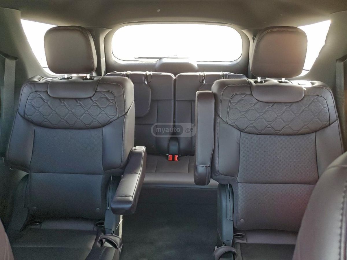 Ford Explorer 2025 — миниатюра 8