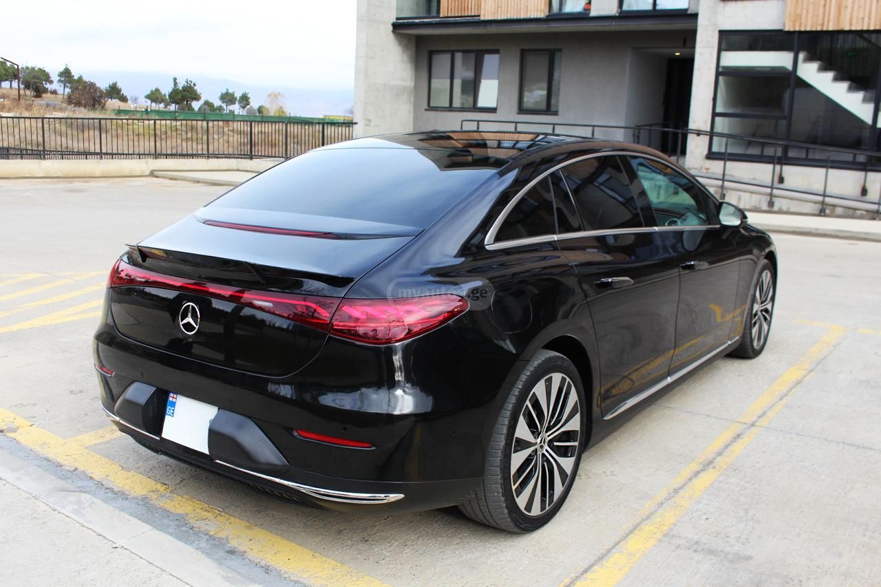 Mercedes-Benz EQE - фото 2