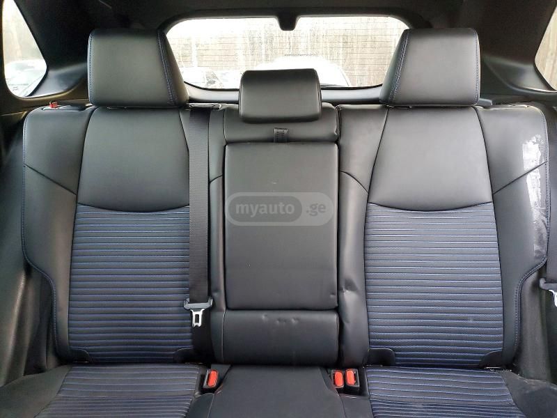 Toyota RAV 4 - фото 10