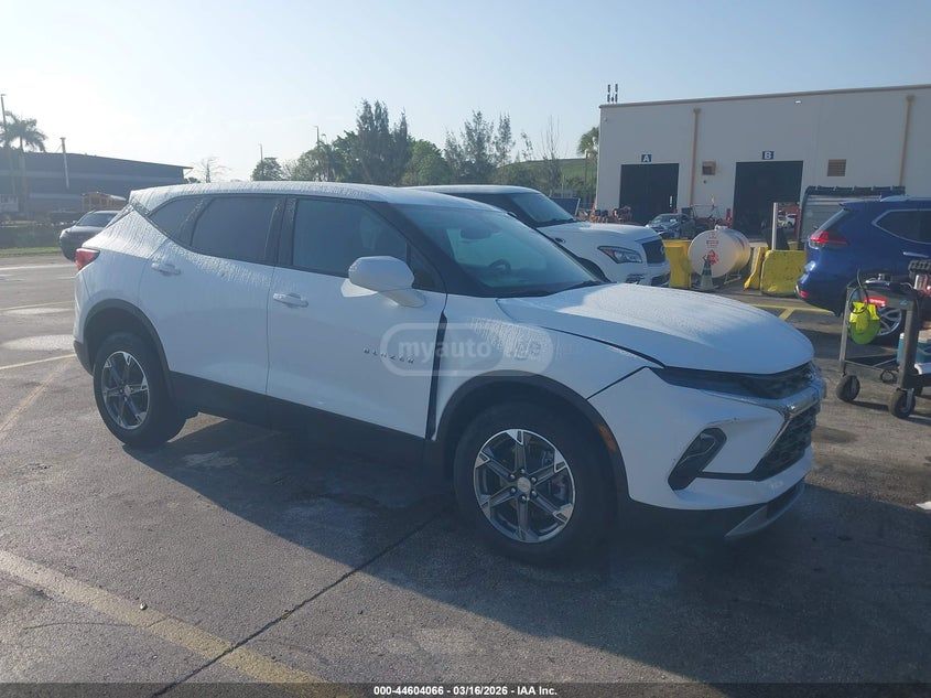 Chevrolet Blazer 2025 — миниатюра 1