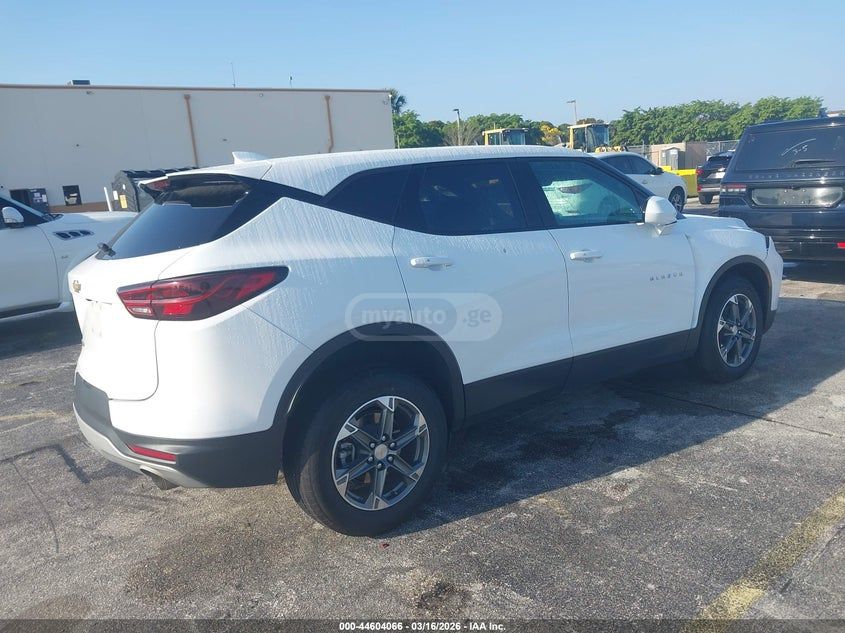 Chevrolet Blazer 2025 — миниатюра 4